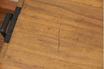 アンティーク家具　古民具・骨董 明治期 極上金具 上手造り 総桐三段重ね時代箪笥(桐箪笥、桐たんす)