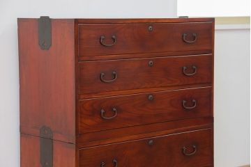 アンティーク家具　古民具・骨董 前面欅材のシンプルな時代箪笥(タンス、チェスト)