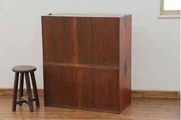 アンティーク家具　古民具・骨董 前面欅材のシンプルな時代箪笥(タンス、チェスト)