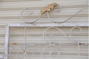 中古　大きなロートアイアンガーデンフェンス(12)(洋風フェンス、ヨーロッパ風フェンス、門扉、鉄柵)