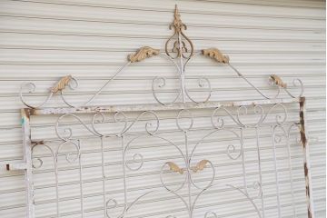 中古　可愛いロートアイアンガーデンフェンス(13)(ヨーロッパ風フェンス、洋風フェンス、門扉、鉄柵)