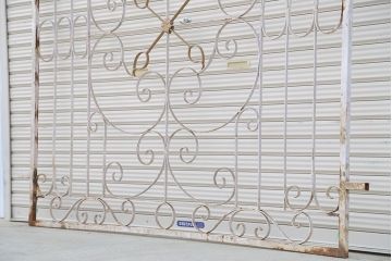 中古　可愛いロートアイアンガーデンフェンス(13)(ヨーロッパ風フェンス、洋風フェンス、門扉、鉄柵)