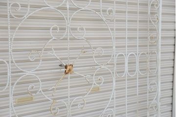 中古　可愛いロートアイアンガーデンフェンス(2)(ヨーロッパ風フェンス、洋風フェンス、門扉、鉄柵)