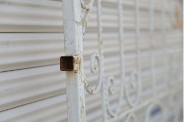 中古　可愛いロートアイアンガーデンフェンス(2)(ヨーロッパ風フェンス、洋風フェンス、門扉、鉄柵)