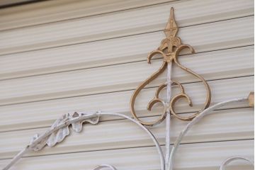 中古　可愛いロートアイアンガーデンフェンス(3)(ヨーロッパ風フェンス、洋風フェンス、門扉、鉄柵)