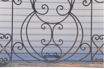 中古　大きなロートアイアンガーデンフェンス(16)(洋風フェンス、ヨーロッパ風フェンス、門扉、鉄柵)