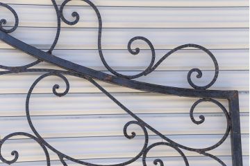 中古　大きなロートアイアンガーデンフェンス(18)(洋風フェンス、ヨーロッパ風フェンス、門扉、鉄柵)