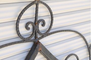 中古　大きなロートアイアンガーデンフェンス(18)(洋風フェンス、ヨーロッパ風フェンス、門扉、鉄柵)