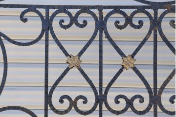 中古　大きなロートアイアンガーデンフェンス(19)(洋風フェンス、ヨーロッパ風フェンス、門扉、鉄柵)