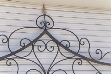 中古　大きなロートアイアンガーデンフェンス(19)(洋風フェンス、ヨーロッパ風フェンス、門扉、鉄柵)