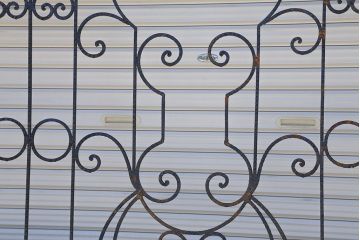 中古　大きなロートアイアンガーデンフェンス(19)(洋風フェンス、ヨーロッパ風フェンス、門扉、鉄柵)