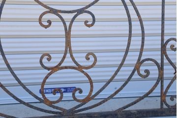 中古　大きなロートアイアンガーデンフェンス(19)(洋風フェンス、ヨーロッパ風フェンス、門扉、鉄柵)