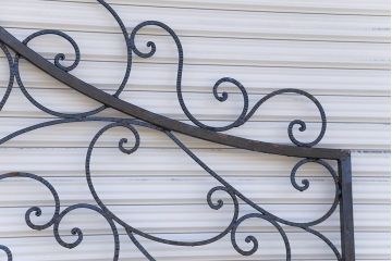 中古　大きなロートアイアンガーデンフェンス(27)(洋風フェンス、ヨーロッパ風フェンス、門扉、鉄柵)