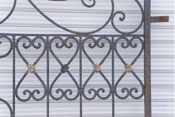 中古　大きなロートアイアンガーデンフェンス(27)(洋風フェンス、ヨーロッパ風フェンス、門扉、鉄柵)