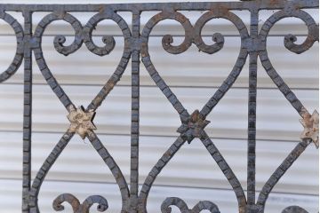 中古　大きなロートアイアンガーデンフェンス(27)(洋風フェンス、ヨーロッパ風フェンス、門扉、鉄柵)