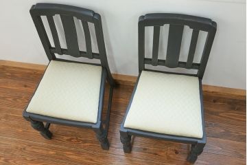 アンティーク家具　イギリスアンティーク ペイントのかわいいダイニングチェア2脚セット(2)(椅子、イス)