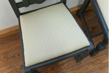 アンティーク家具　イギリスアンティーク ペイントのかわいいダイニングチェア2脚セット(2)(椅子、イス)