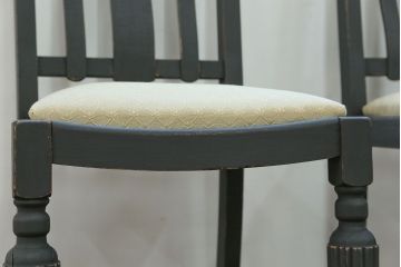 アンティーク家具　イギリスアンティーク ペイントのかわいいダイニングチェア2脚セット(2)(椅子、イス)