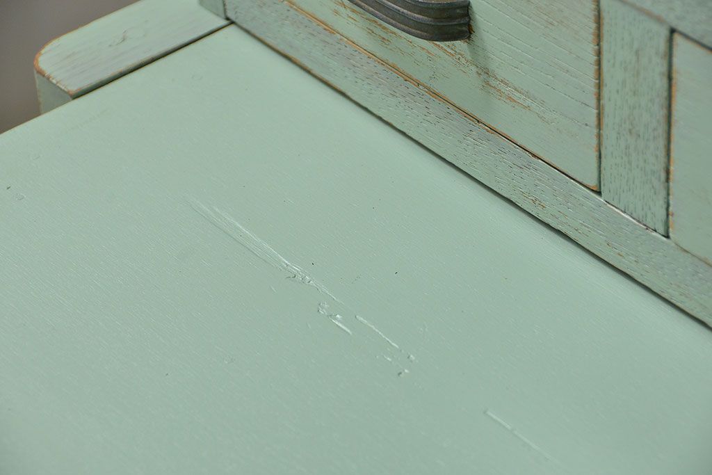 アンティーク家具　アンティークペイント　気泡ガラス入りのかわいい食器棚(カップボード、収納棚)