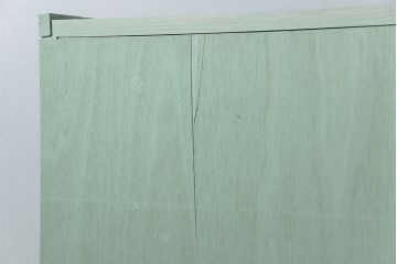 アンティーク家具　アンティークペイント　気泡ガラス入りのかわいい食器棚(カップボード、収納棚)