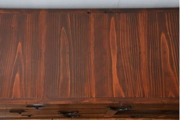 アンティーク家具　古民具・骨董 前面檜材と欅材　重厚な六尺収納箪笥(水屋箪笥、サイドボード)