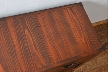 アンティーク家具　古民具・骨董 前面檜材と欅材　重厚な六尺収納箪笥(水屋箪笥、サイドボード)