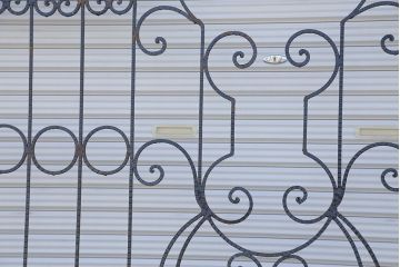 中古　大きなロートアイアンガーデンフェンス(28)(洋風フェンス、ヨーロッパ風フェンス、門扉、鉄柵)