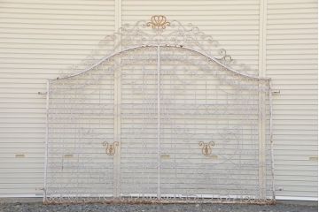 中古　大きなロートアイアンガーデンフェンス(29)(洋風フェンス、ヨーロッパ風フェンス、門扉、鉄柵)