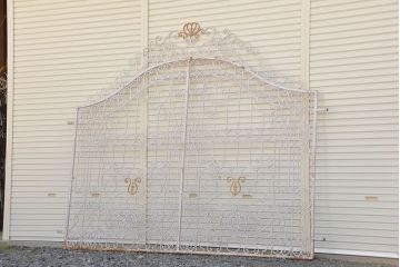 中古　大きなロートアイアンガーデンフェンス(30)(洋風フェンス、ヨーロッパ風フェンス、門扉、鉄柵)