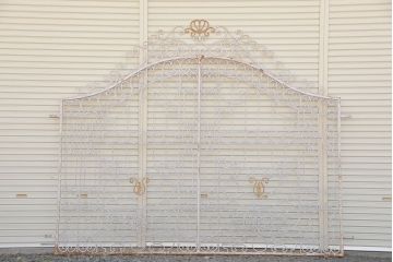中古　大きなロートアイアンガーデンフェンス(30)(洋風フェンス、ヨーロッパ風フェンス、門扉、鉄柵)