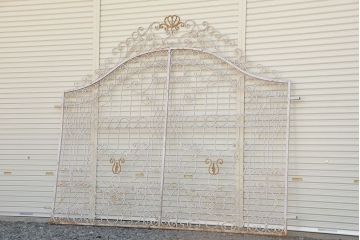 中古　大きなロートアイアンガーデンフェンス(32)(洋風フェンス、ヨーロッパ風フェンス、門扉、鉄柵)