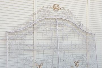 中古　大きなロートアイアンガーデンフェンス(34)(洋風フェンス、ヨーロッパ風フェンス、門扉、鉄柵)
