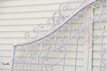 中古　大きなロートアイアンガーデンフェンス(34)(洋風フェンス、ヨーロッパ風フェンス、門扉、鉄柵)