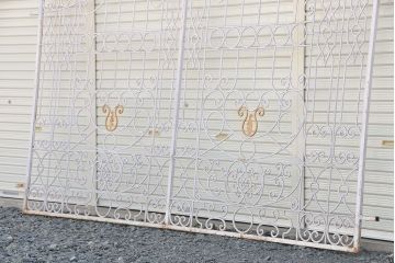 中古　大きなロートアイアンガーデンフェンス(35)(洋風フェンス、ヨーロッパ風フェンス、門扉、鉄柵)