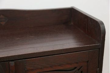 アンティーク家具　アンティーク 古い栓材の小振りな本箱(ブックケース、本棚)