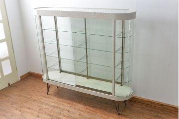 アンティーク家具　アンティーク 特大　白いペイントのオーバルガラスケース(ショーケース、飾り棚)