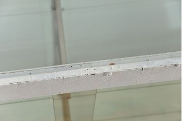 アンティーク家具　アンティーク 特大　白いペイントのオーバルガラスケース(ショーケース、飾り棚)