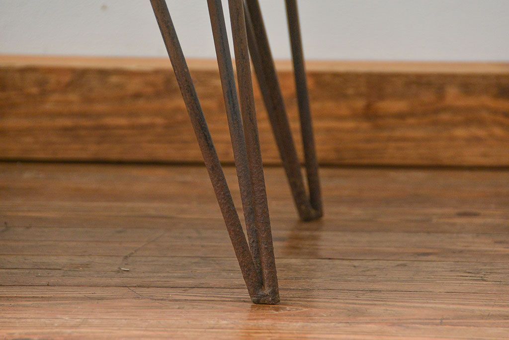 アンティーク家具　アンティーク 特大　白いペイントのオーバルガラスケース(ショーケース、飾り棚)