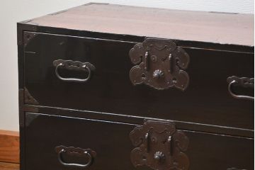 アンティーク家具　古民具・骨董 シックな庄内箪笥ローボード(1)(ローチェスト、時代箪笥)