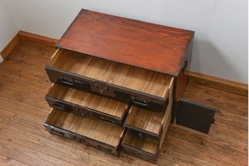 アンティーク家具　古民具・骨董 シックな庄内箪笥ローボード(2)(ローチェスト、時代箪笥)