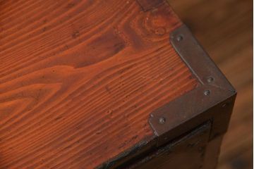 アンティーク家具　古民具・骨董 シックな庄内箪笥ローボード(2)(ローチェスト、時代箪笥)