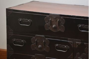 アンティーク家具　古民具・骨董 シックな庄内箪笥ローボード(2)(ローチェスト、時代箪笥)