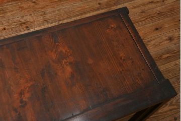 アンティーク家具　古民具・骨董 重厚な金具の付いた大きなガラス収納棚(ガラスケース、飾り棚、ショーケース)