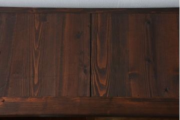 アンティーク家具　古民具・骨董 重厚な金具の付いた大きなガラス収納棚(ガラスケース、飾り棚、ショーケース)