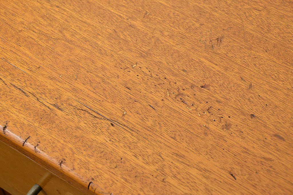 アンティーク家具　アンティーク モールガラス入りの脚付きキッチンキャビネット(食器棚、収納棚)