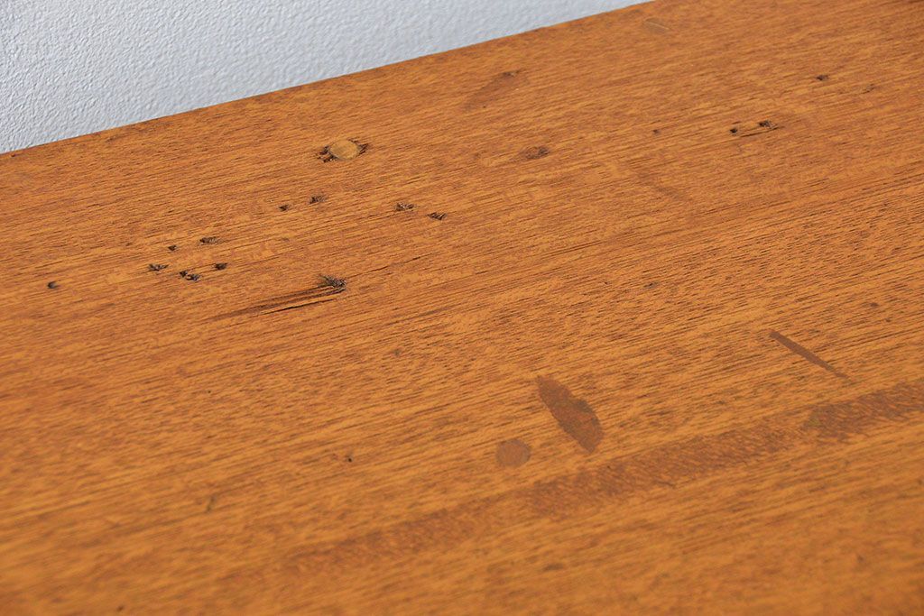 アンティーク家具　アンティーク モールガラス入りの脚付きキッチンキャビネット(食器棚、収納棚)