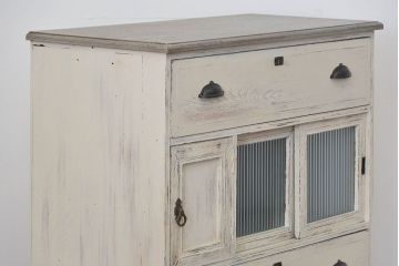 アンティーク家具　アンティークペイント　モールガラス入り脚付きチェスト(タンス、ドロワー)