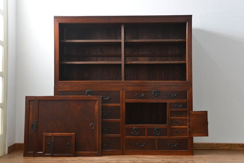 アンティーク家具　六尺　古民具・骨董 特別注文造り　前面欅材!三分割収納箪笥(水屋箪笥、帳場箪笥)