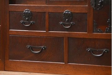 アンティーク家具　六尺　古民具・骨董 特別注文造り　前面欅材!三分割収納箪笥(水屋箪笥、帳場箪笥)