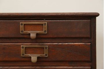 アンティーク家具　アンティーク 古い栓材の10段小引き出し(ドロワー)